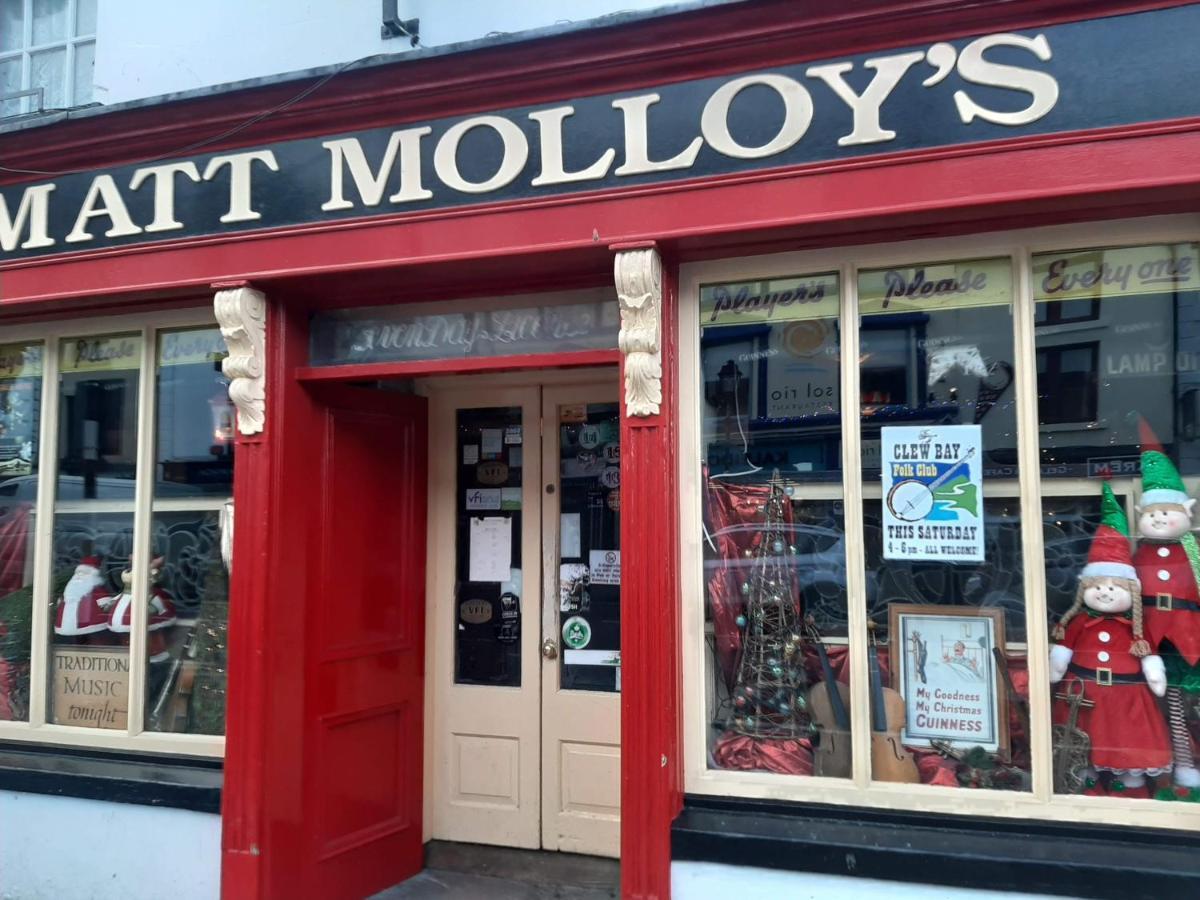 Nellys Bed&Bikes Hotell Westport Eksteriør bilde