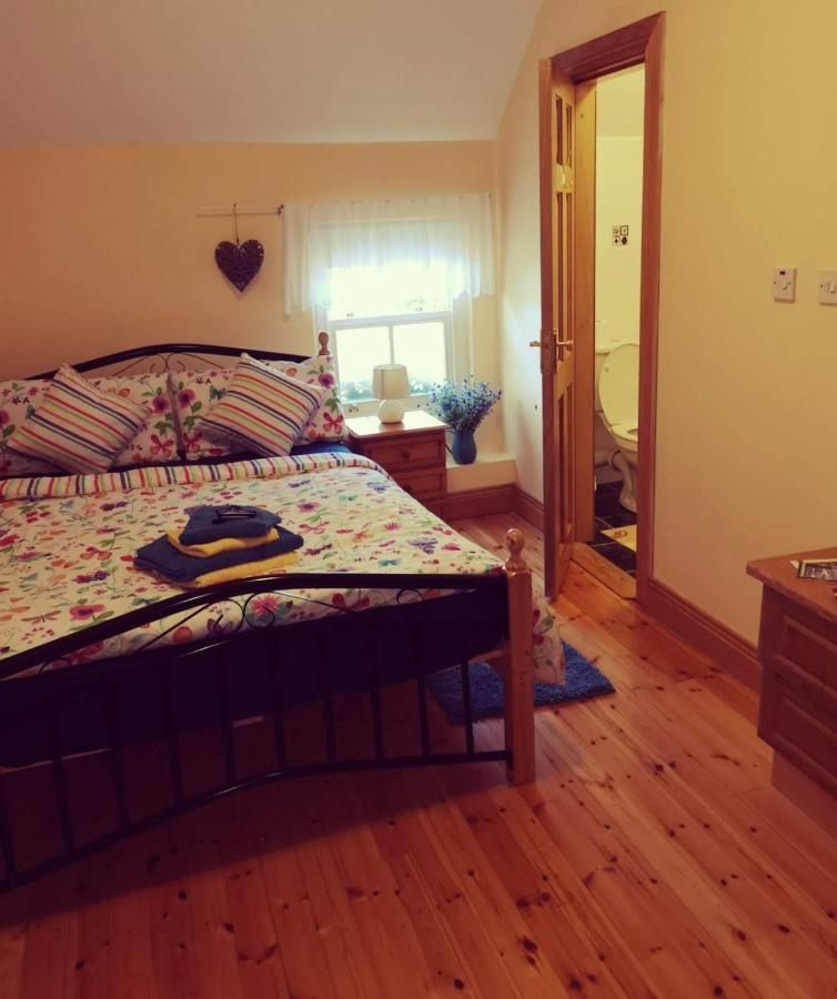 Nellys Bed&Bikes Hotell Westport Eksteriør bilde